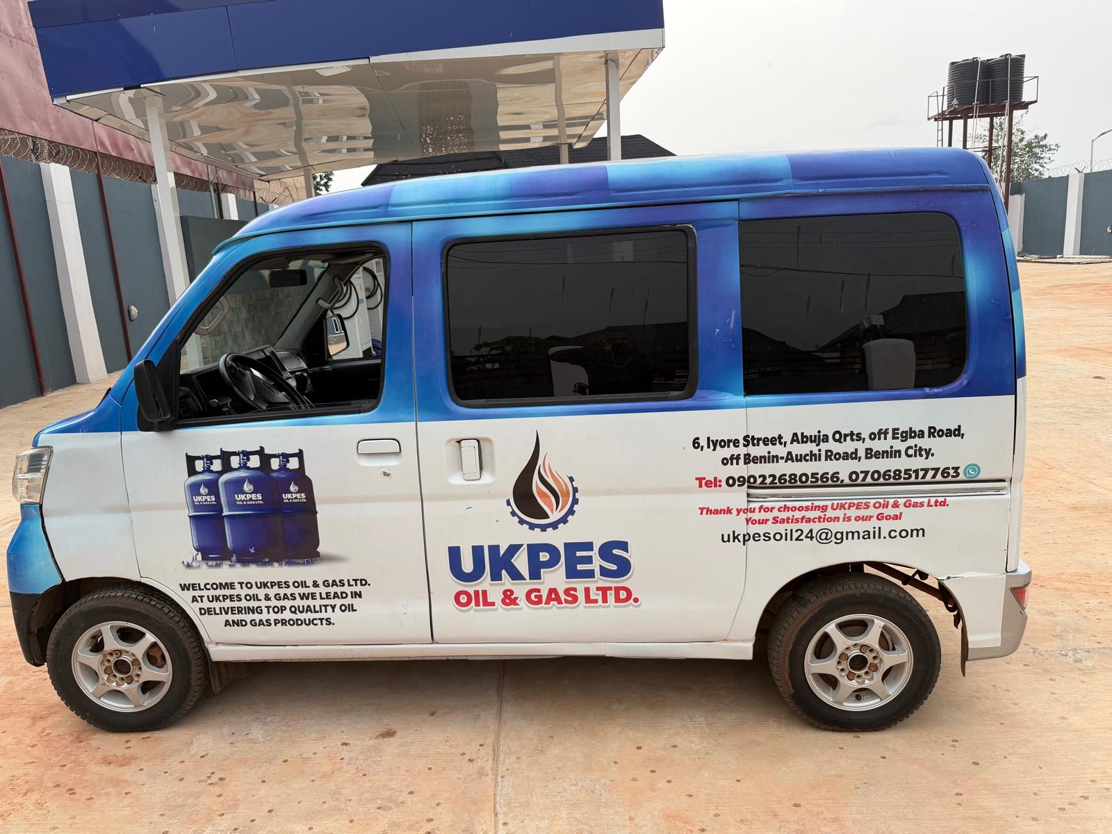 Delivery vehicle background
